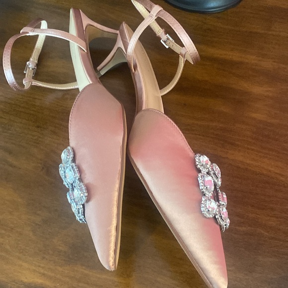 Ann Taylor kitten heel satin pump 9 - Picture 5 of 7